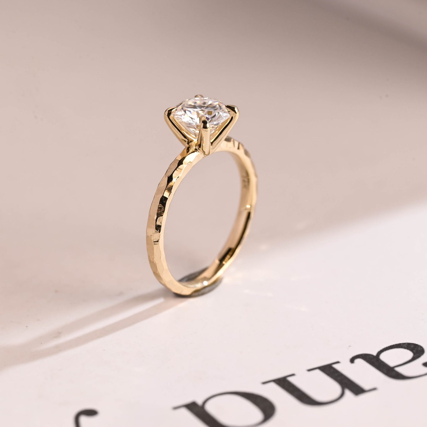 3.0 CT Round Cut Solitaire Moissanite Engagement Ring