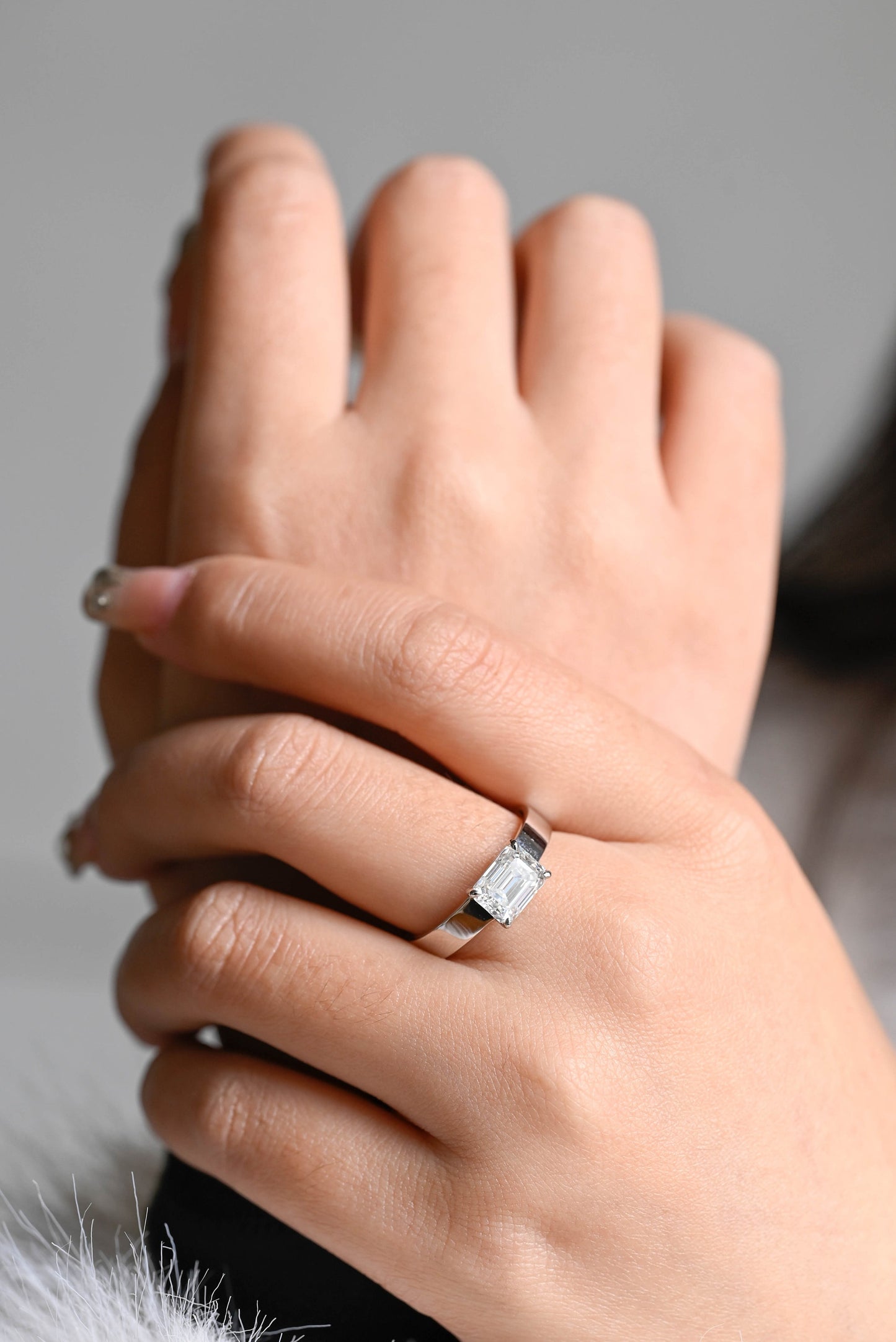 1.0 CT Emerald Cut Solitaire Moissanite Engagement Ring
