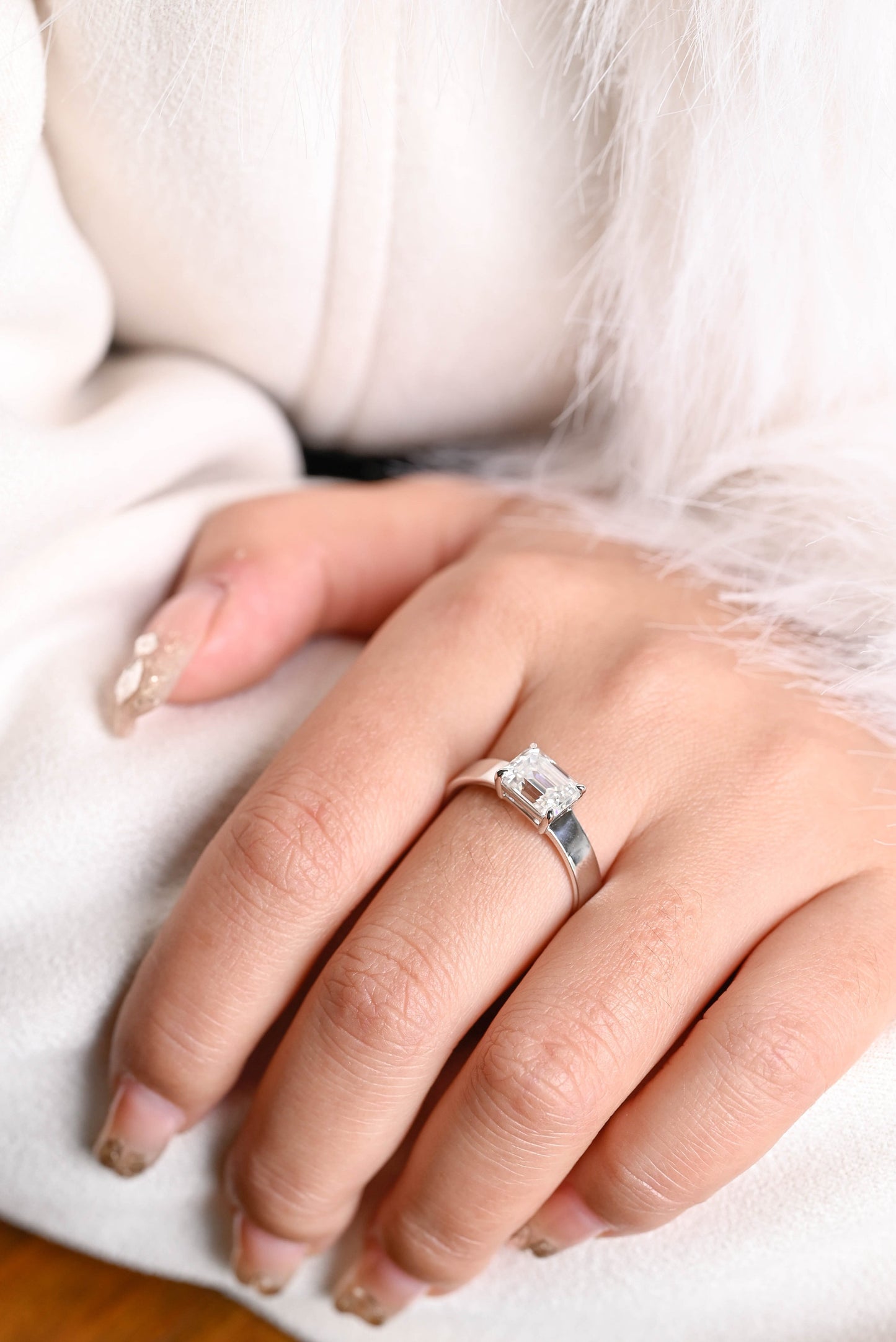 1.0 CT Emerald Cut Solitaire Moissanite Engagement Ring