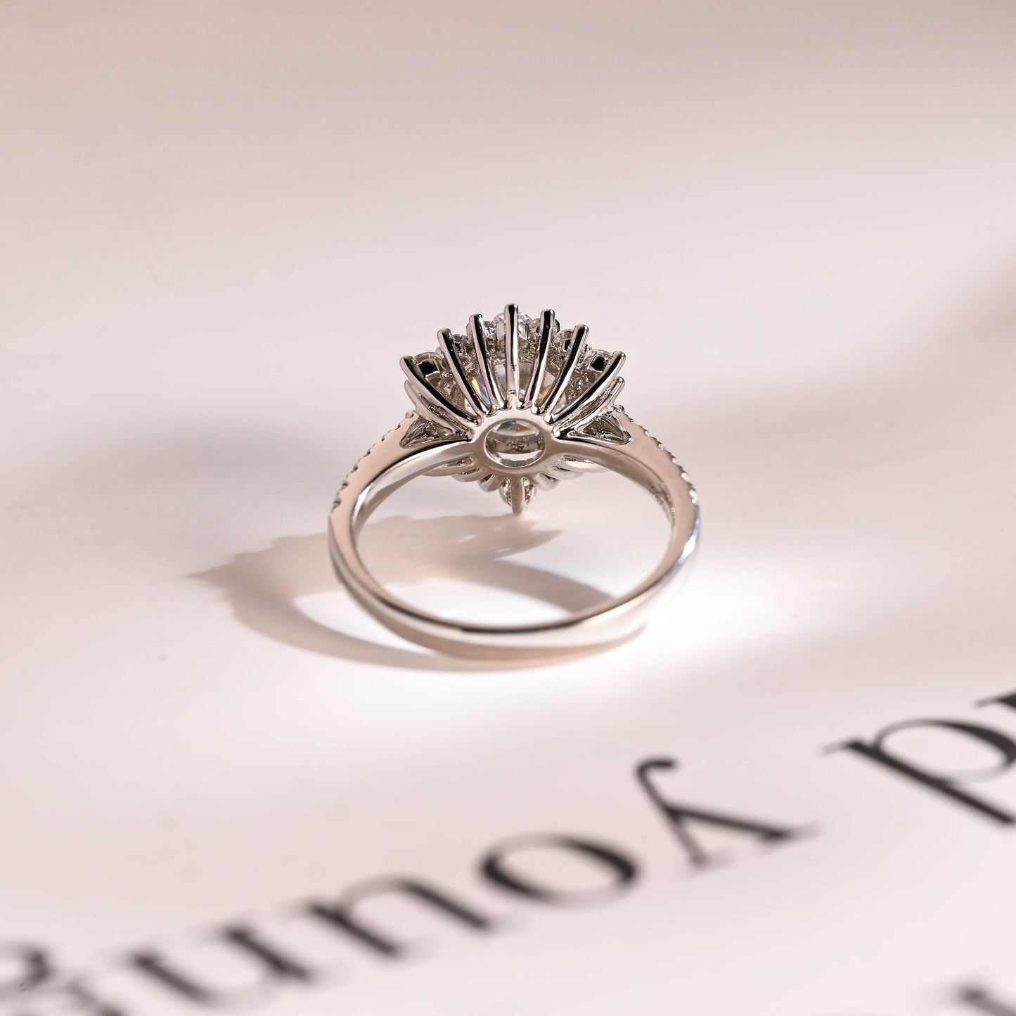 1.0 CT Round Cut Halo Moissanite Engagement Ring