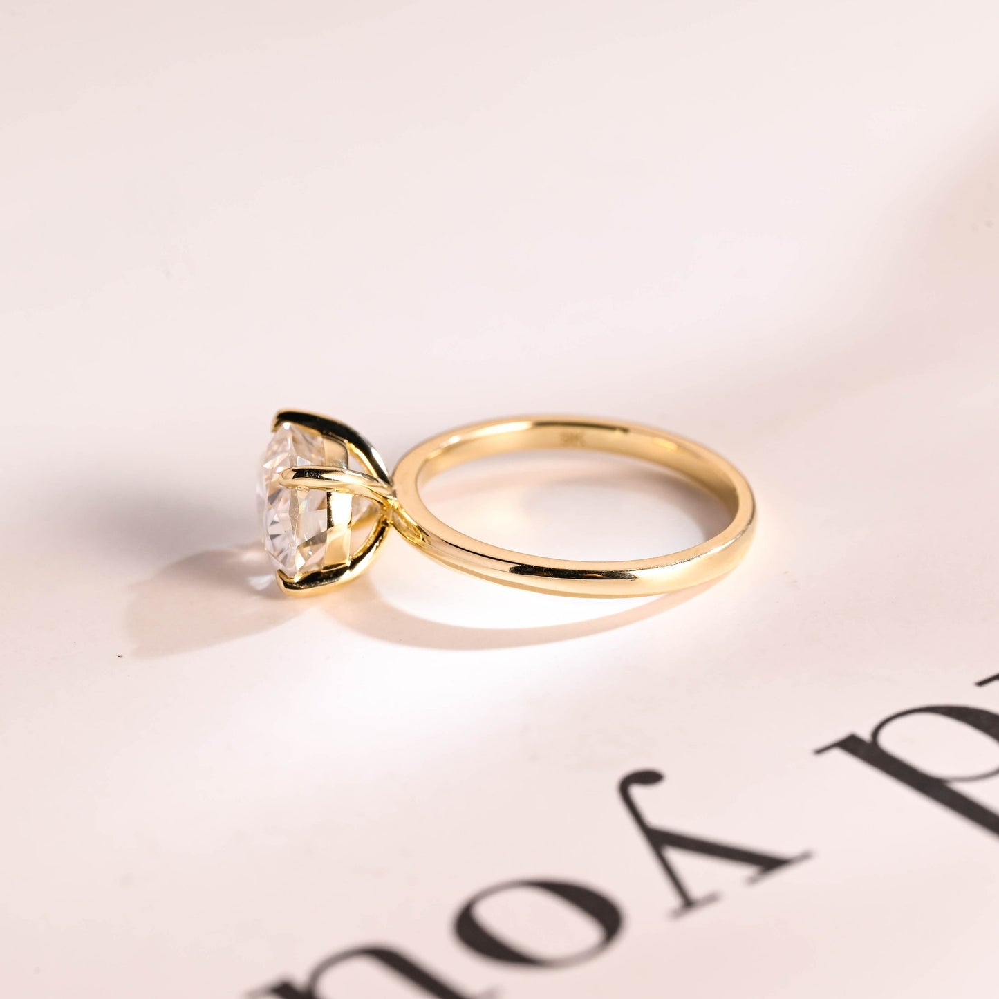 1.7 CT Oval Cut Solitaire Moissanite Engagement Ring