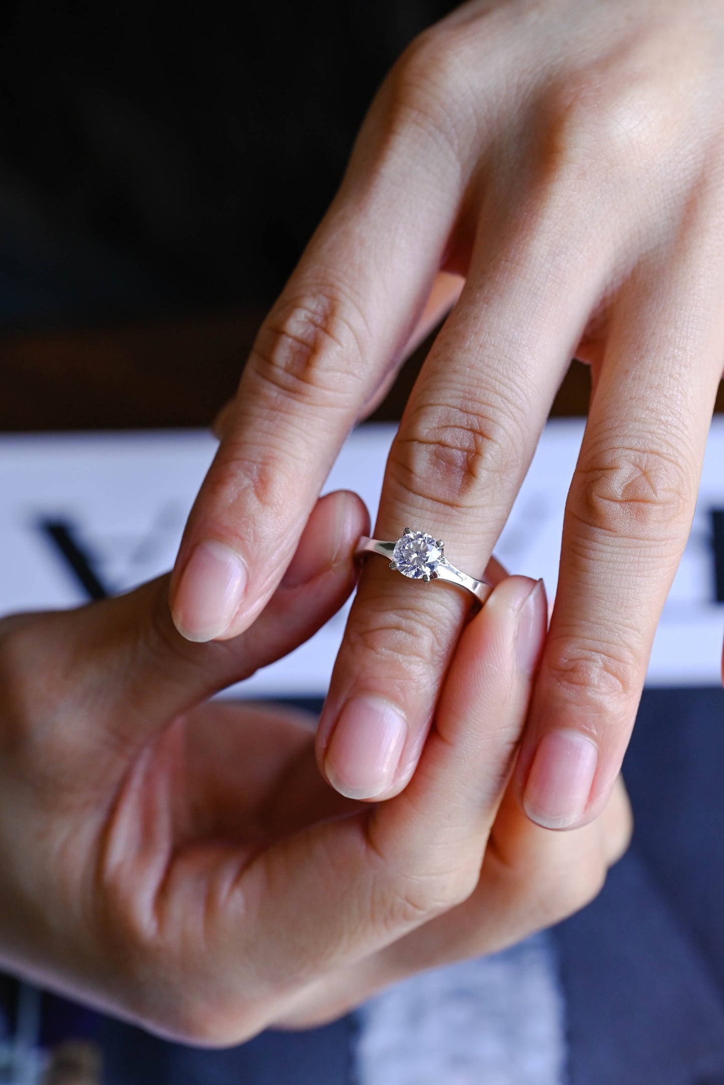 1.0 CT Round Cut Solitaire Moissanite Engagement Ring