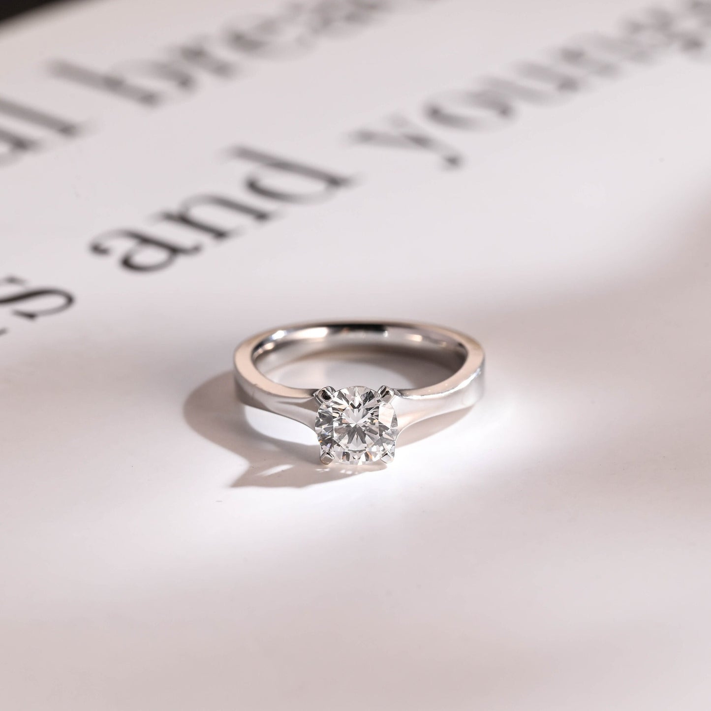 1.0 CT Round Cut Solitaire Moissanite Engagement Ring