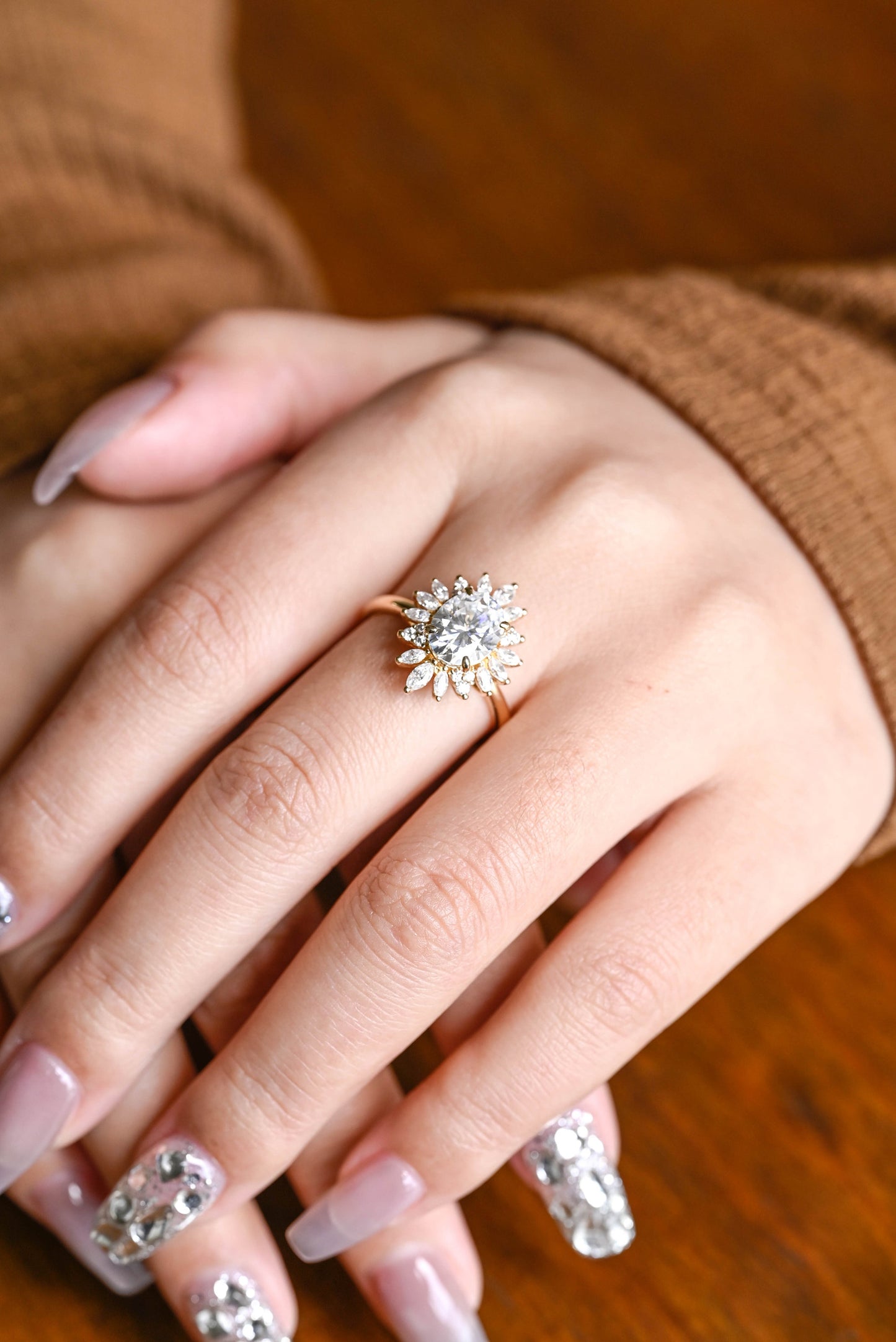 2.0 CT Oval Cut Floral Halo Moissanite Engagement Ring