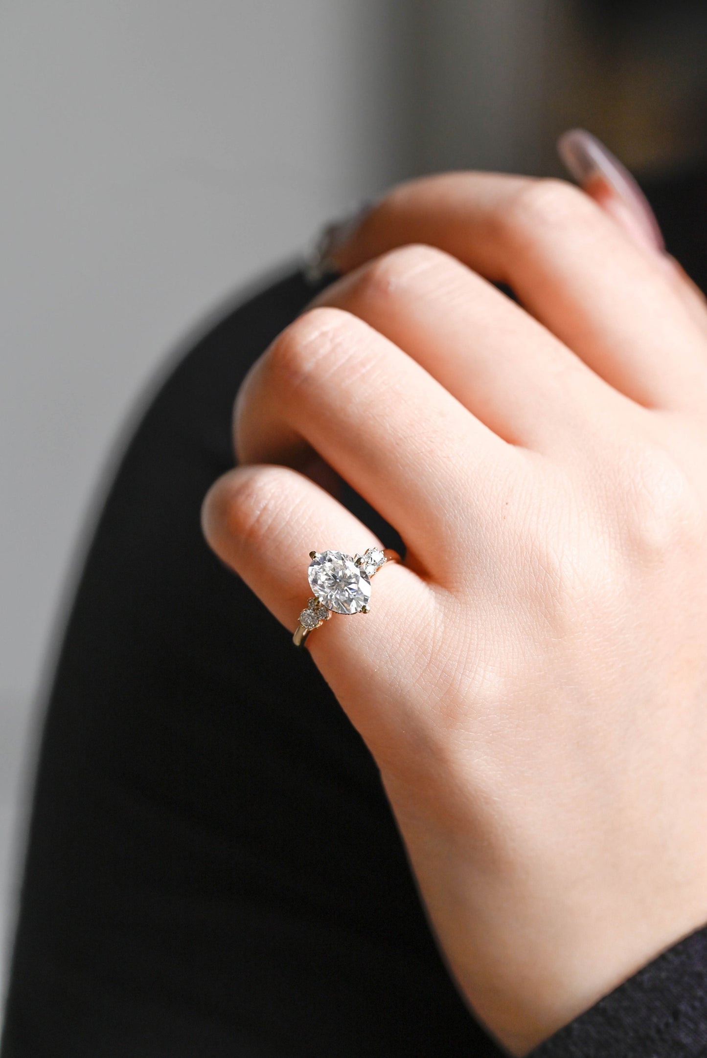 2.0 CT Oval Cut Cluster Moissanite Engagement Ring