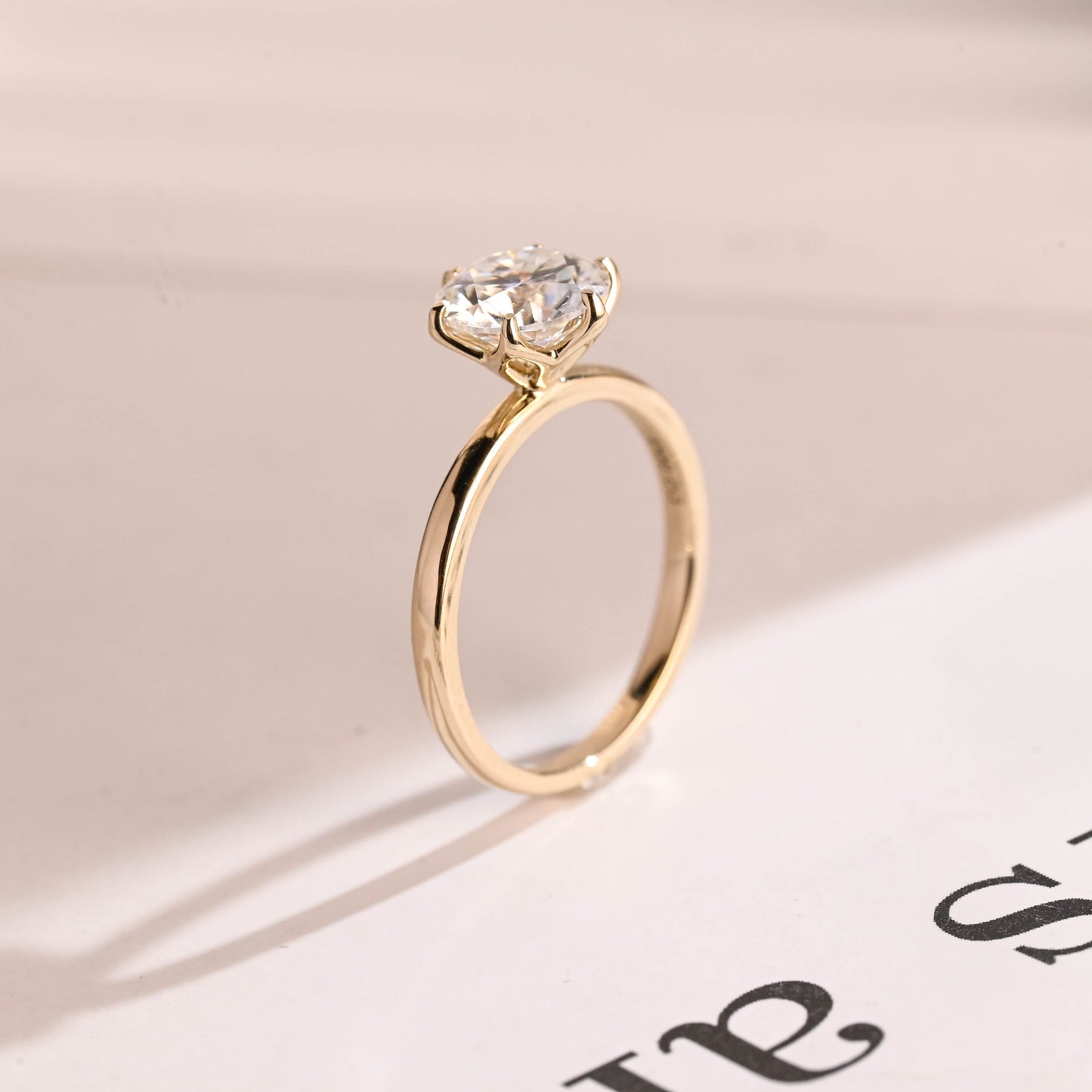 2.0 CT Round Cut Solitaire Moissanite Engagement Ring