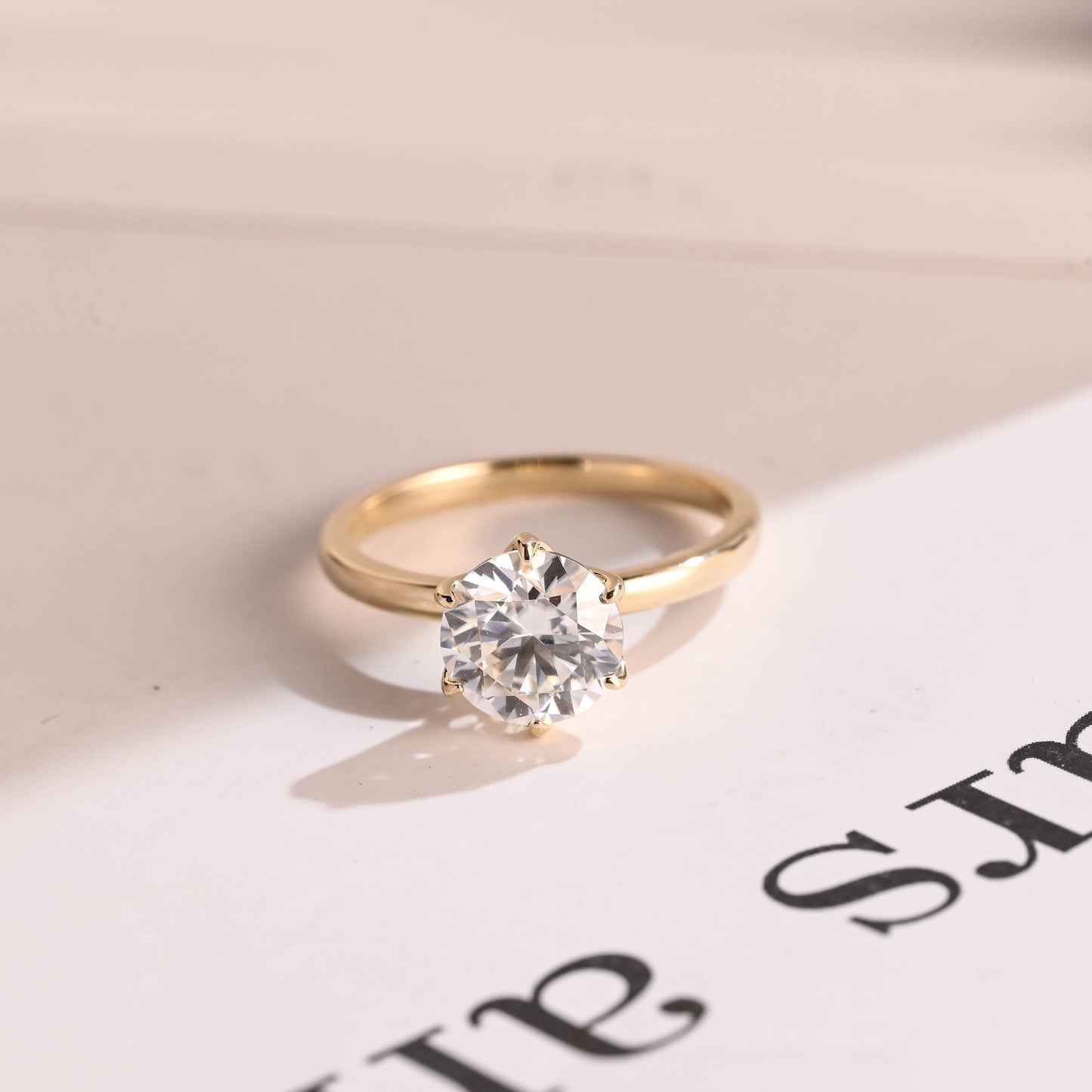 2.0 CT Round Cut Solitaire Moissanite Engagement Ring