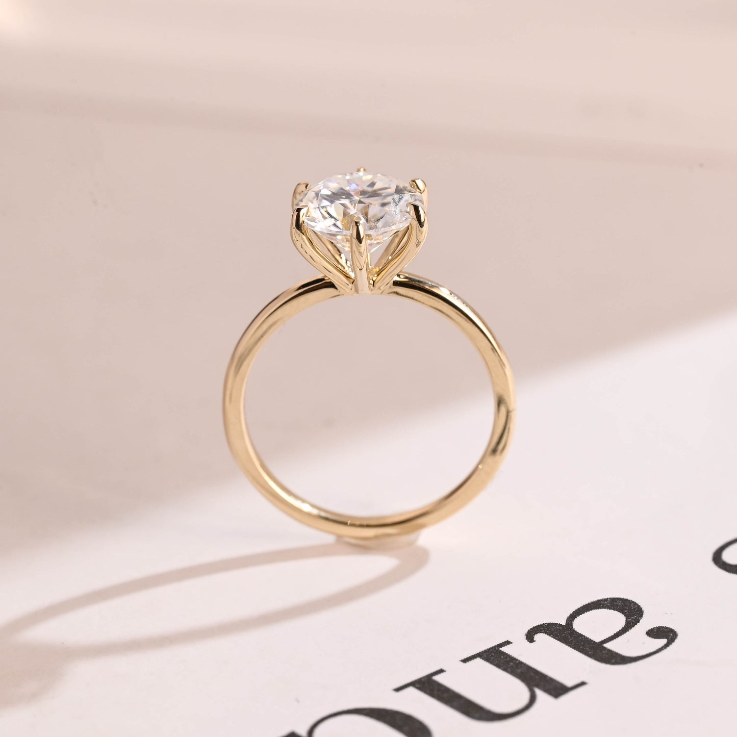 2.5 CT Round Cut Solitaire Moissanite Engagement Ring