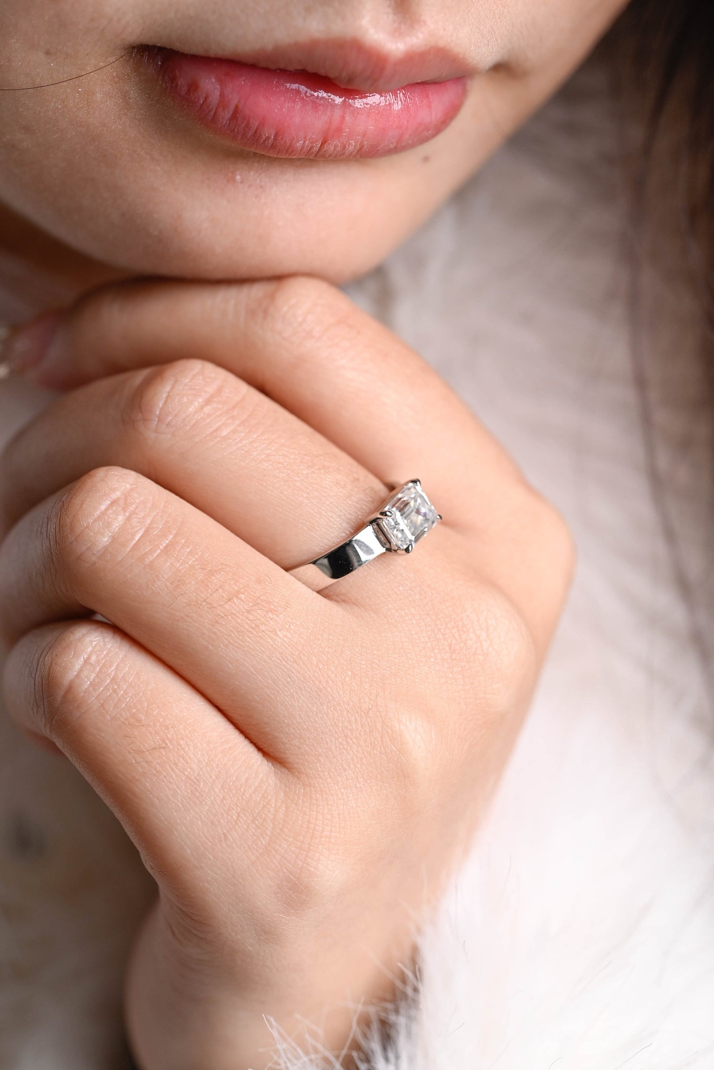 1.0 CT Emerald Cut Solitaire Moissanite Engagement Ring