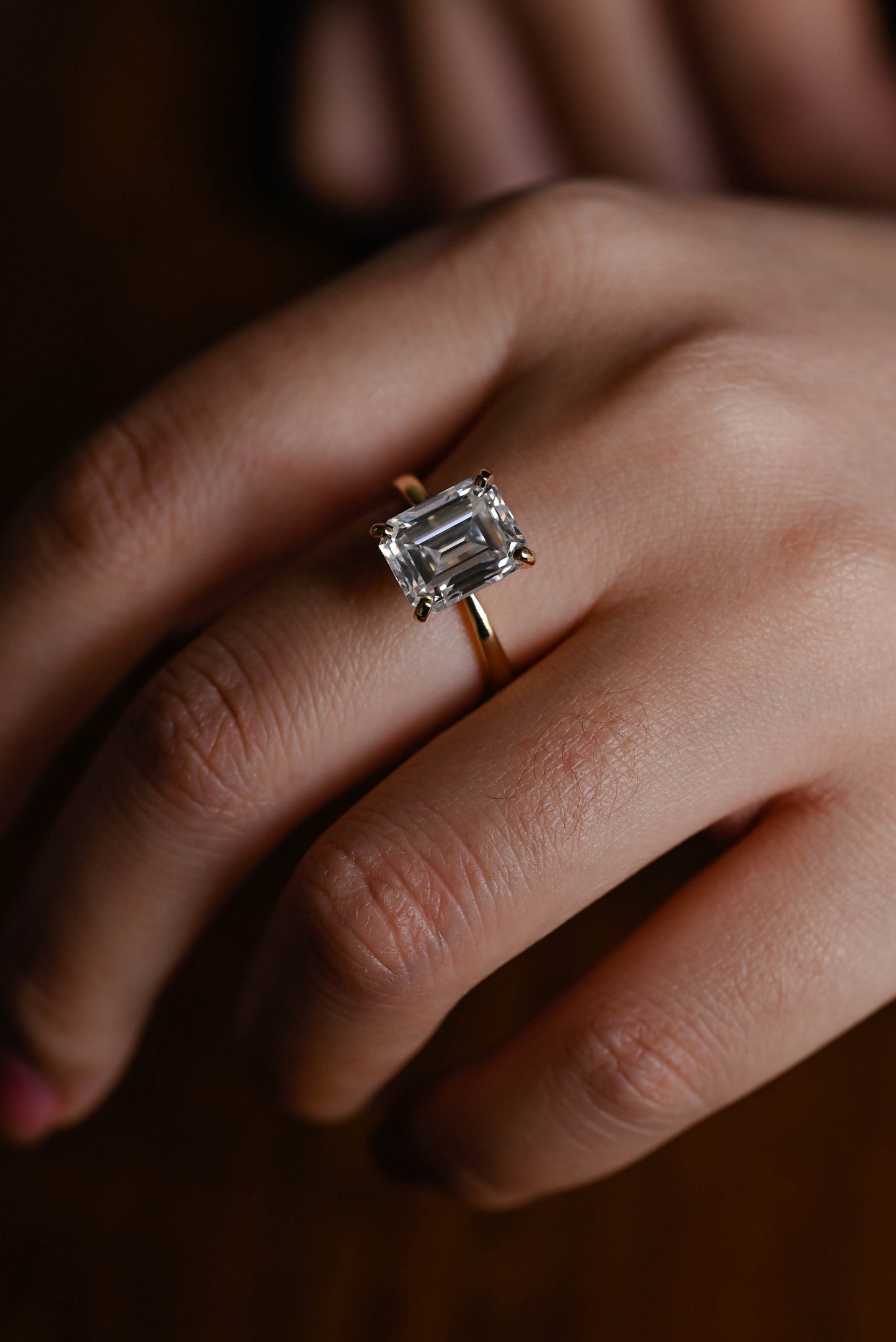 1.0 CT Emerald Cut Solitaire Moissanite Engagement Ring