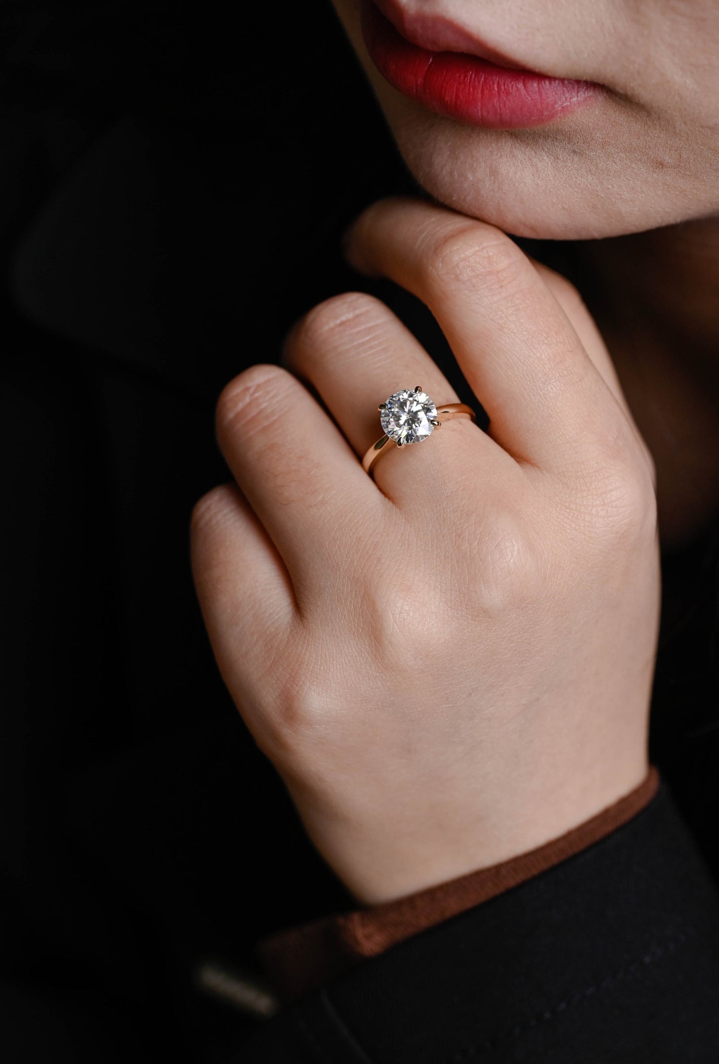 2.5 CT Round Cut Hidden Halo Moissanite Engagement Ring