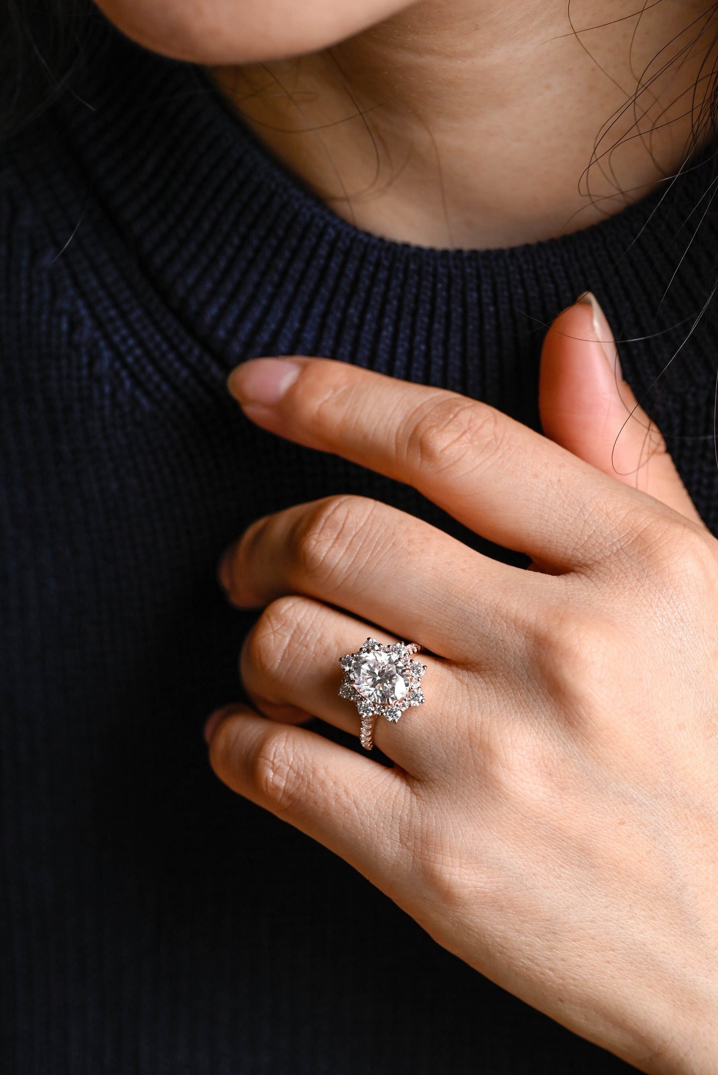 1.0 CT Oval Cut Halo Moissanite Engagement Ring
