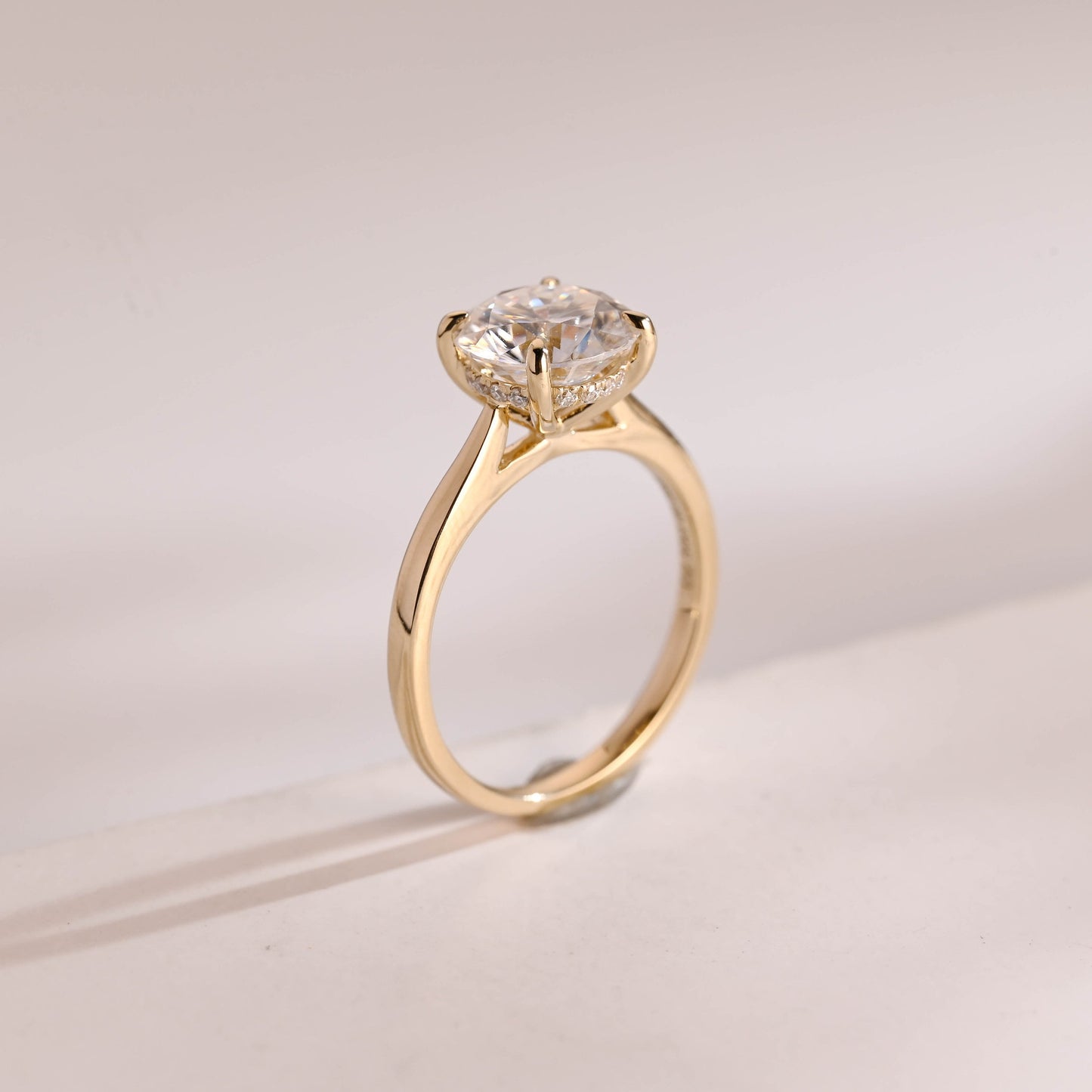 2.5 CT Round Cut Hidden Halo Moissanite Engagement Ring