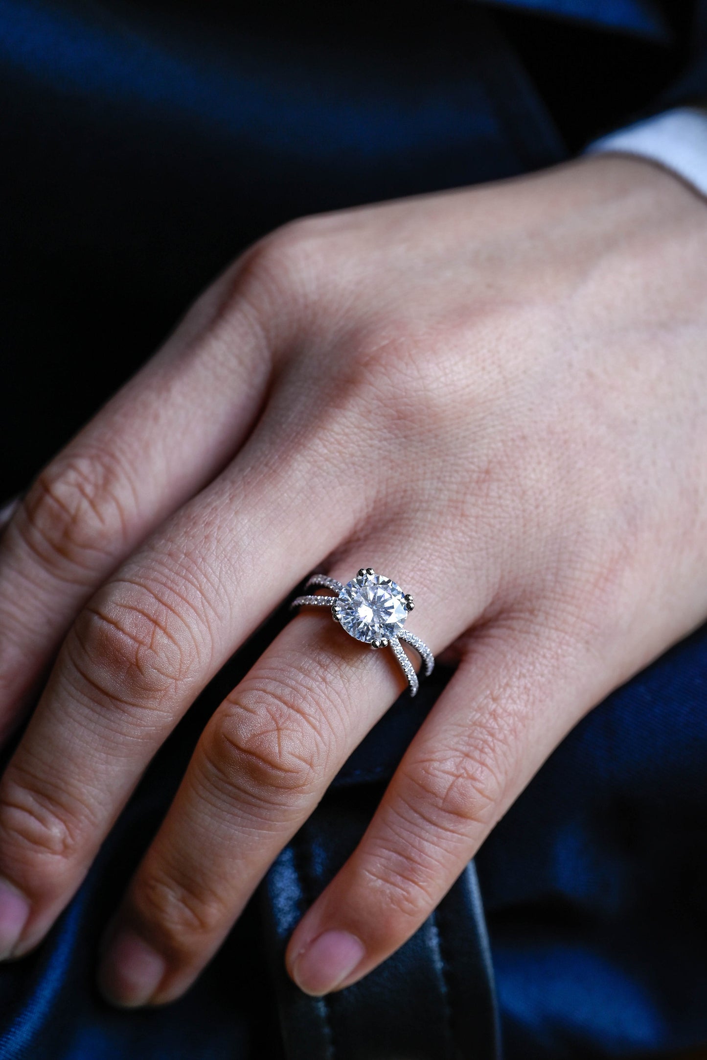 1.5 CT Round Cut Split Shank Moissanite Engagement Ring