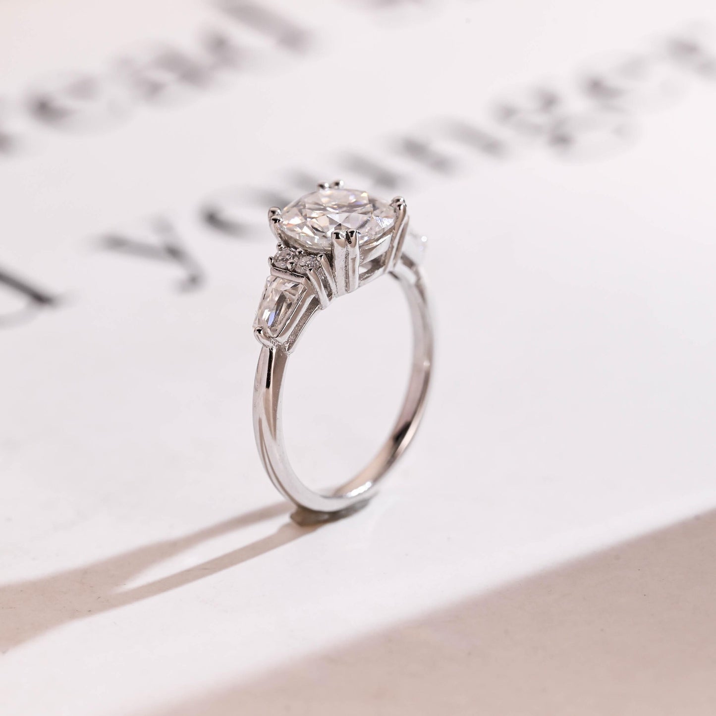 1.5 CT Round Cut Three Stone Moissanite Engagement Ring