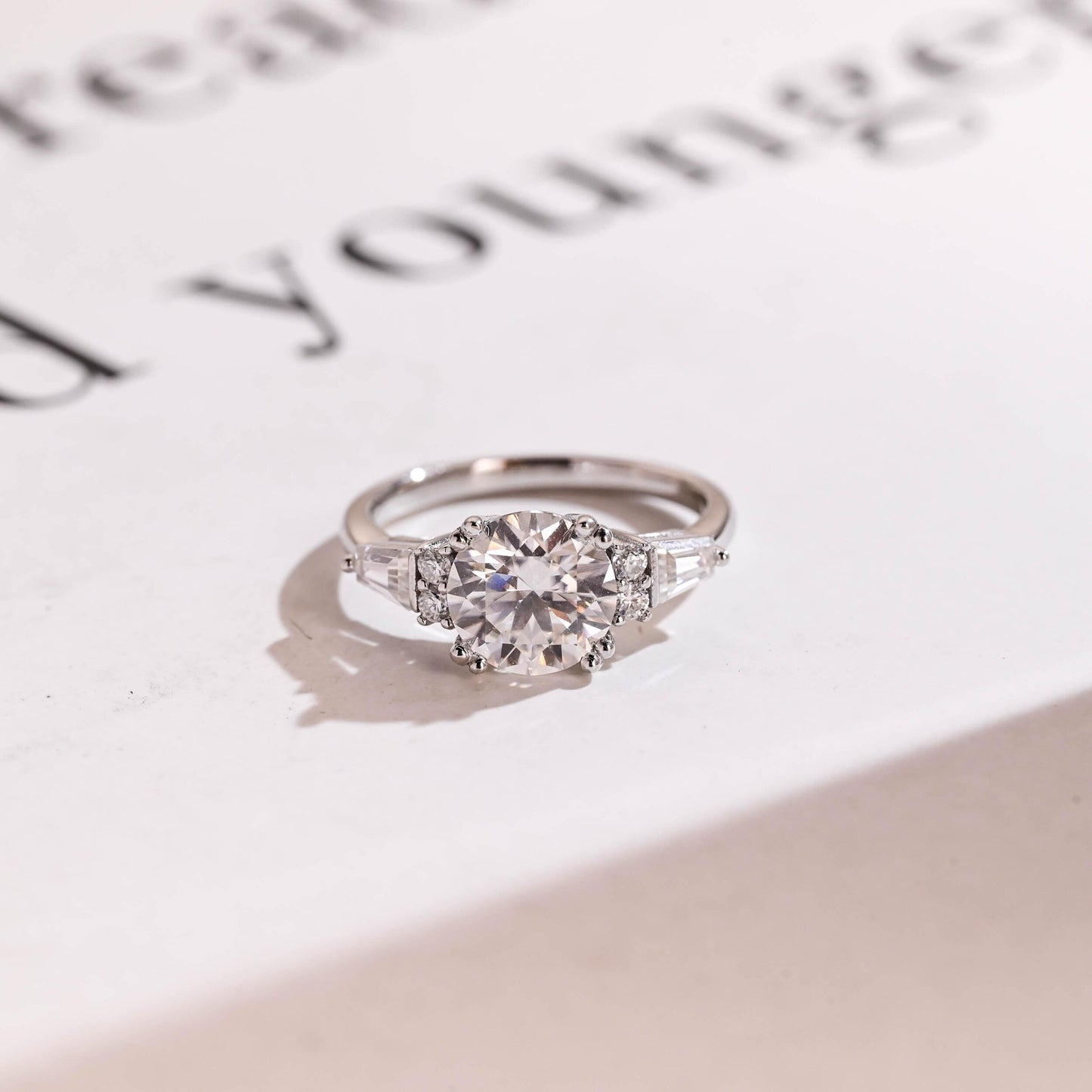 1.5 CT Round Cut Three Stone Moissanite Engagement Ring