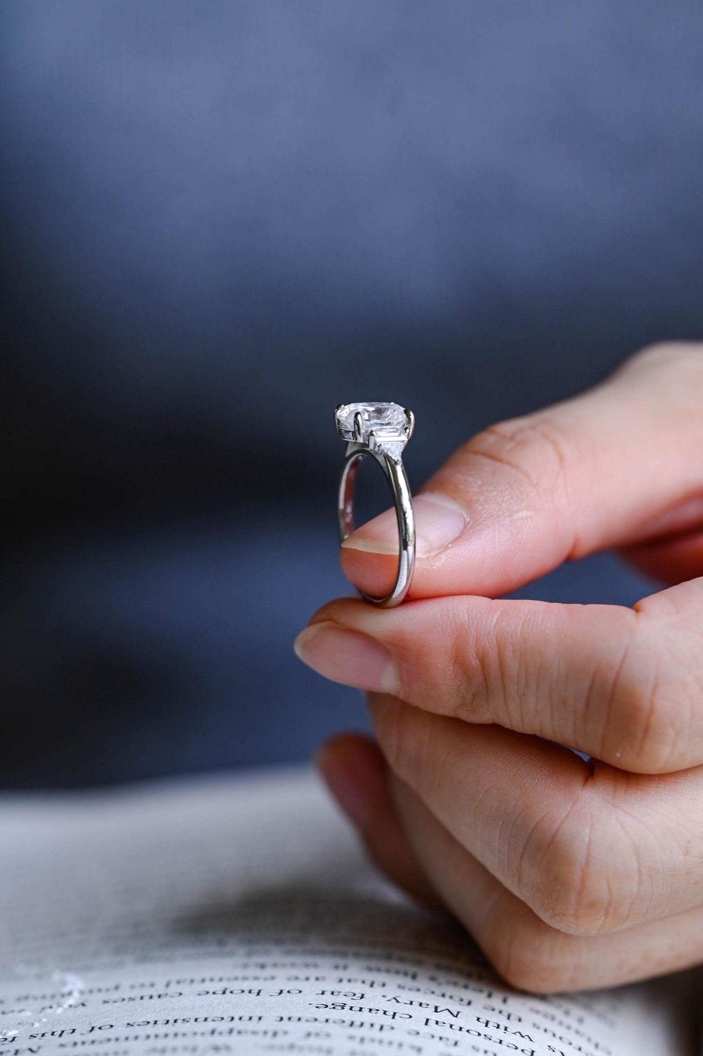 1.5 CT Oval Cut Three Stone Moissanite Engagement Ring