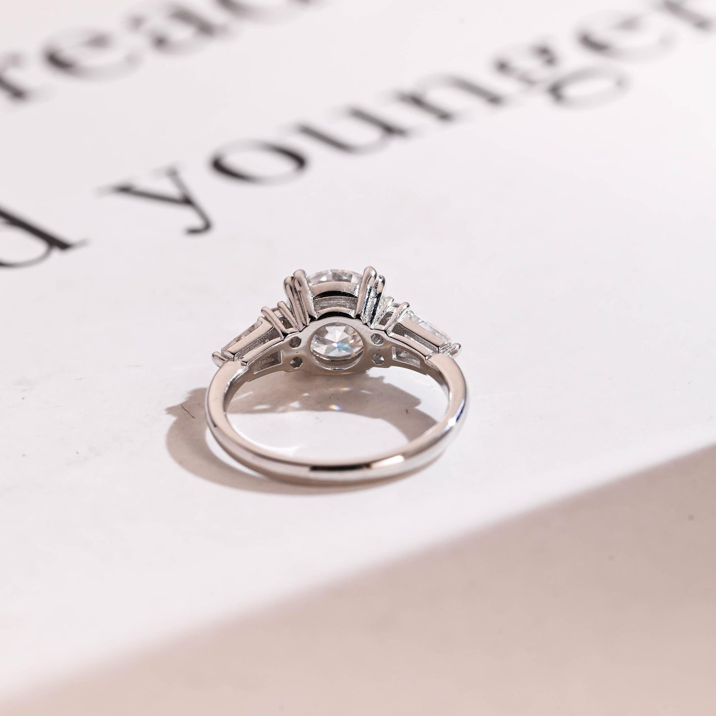 1.5 CT Round Cut Three Stone Moissanite Engagement Ring