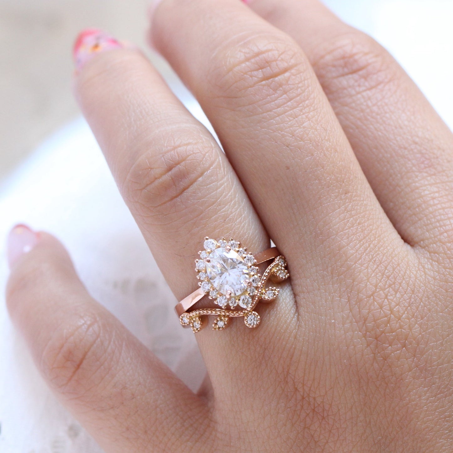 Autumn- 2.0 CT Oval Moissanite Halo Bridal Ring Set