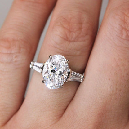3.0 CT Oval E/VVS2 CVD Diamond Three Stone Style Engagement Ring