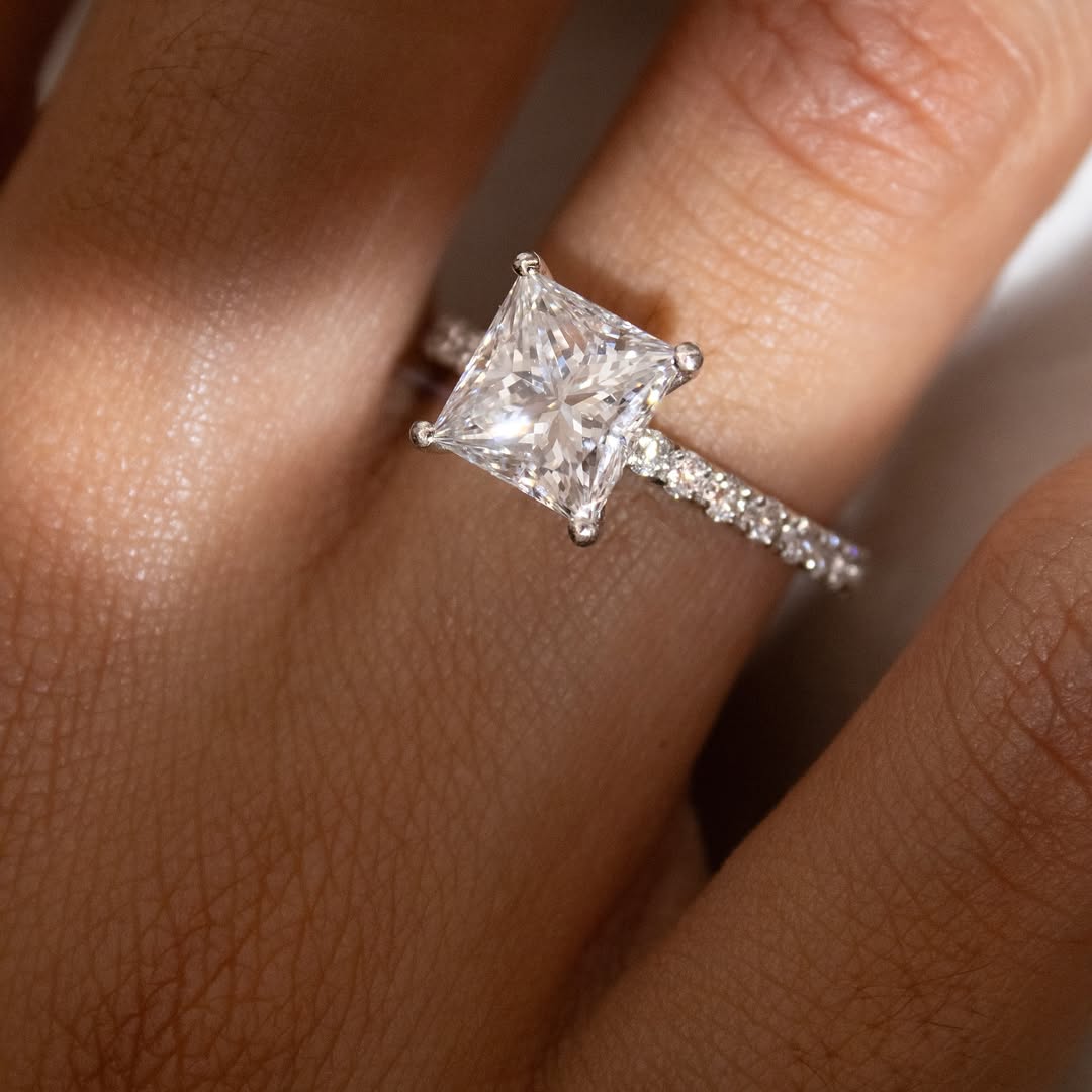 1.70 CT Princess E/VVS1 CVD Diamond Pave Style Engagement Ring