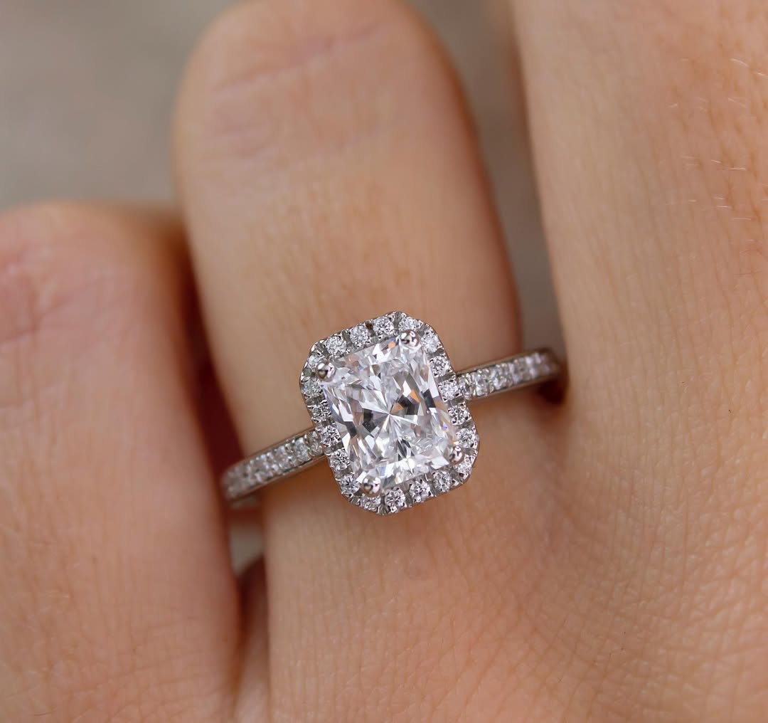 1.20 CT Radiant E/VVS2 CVD Diamond Pave & Halo Style Engagement Ring