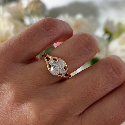 1.50 CT Oval E/VVS2 CVD Diamond Three Stone Style Engagement Ring