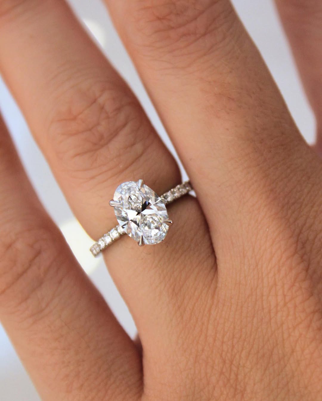 1.3 CT Oval F/VS2 CVD Diamond Pave Style Engagement Ring