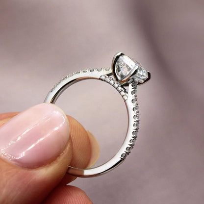 1.0 CT Emerald E/VVS2 CVD Diamond Pave Style Engagement Ring