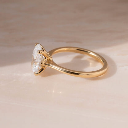 2.50 CT Oval E/VS2 CVD Diamond Cathredal Style Engagement Ring