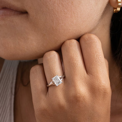 2.0 CT Radiant E/VS1 CVD Diamond Unique Style Engagement Ring