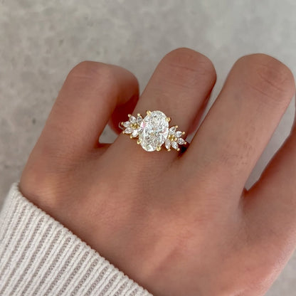 2.0 CT Oval G/VS1 CVD Diamond Cluster Style Engagement Ring