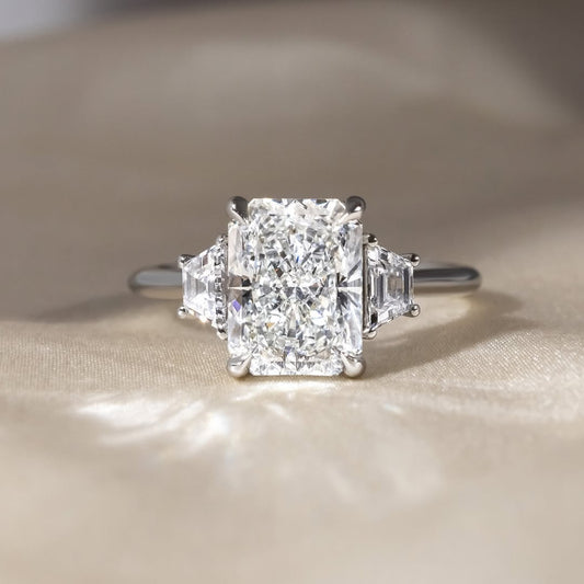 3.0 CT Radiant E/VVS1 CVD Diamond Three Stone Style Engagement Ring