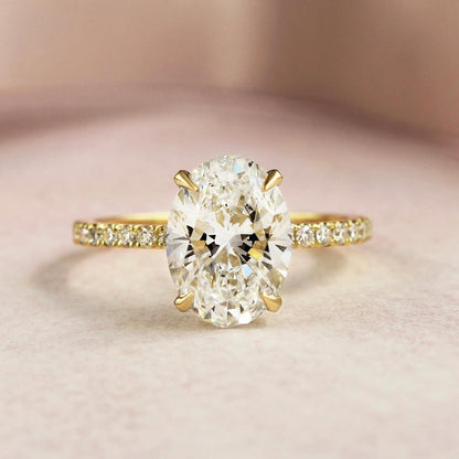 3.0 CT Oval G/VS1 CVD Diamond Pave Style Engagement Ring