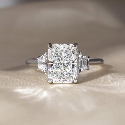 3.0 CT Radiant F/VS2 CVD Diamond Three Stone Style Engagement Ring