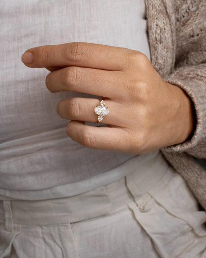 2.0 CT Oval D/VS2 CVD Diamond Three Stone Style Engagement Ring