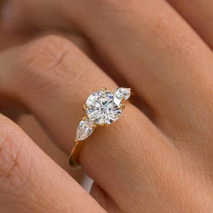 1.0 CT Round F/VS2 CVD Diamond Three Stone Style Engagement Ring