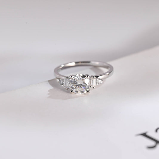 2.5 CT Round Cut Cluster Moissanite Engagement Ring