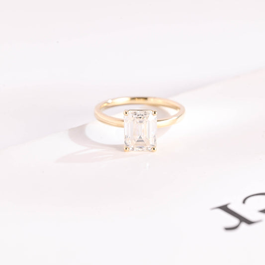 3.0 CT Emerald Cut Solitaire Moissanite Engagement Ring