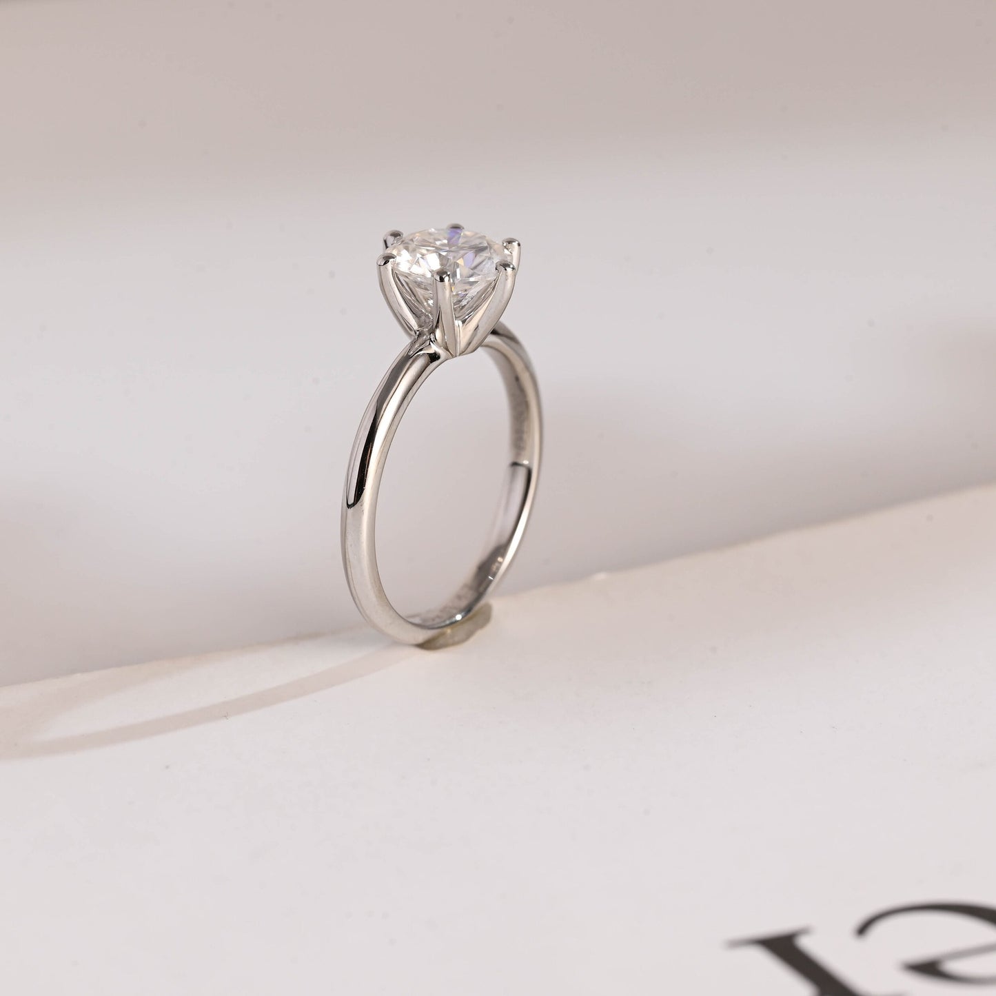 2.0 CT Round Cut Solitaire Moissanite Engagement Ring