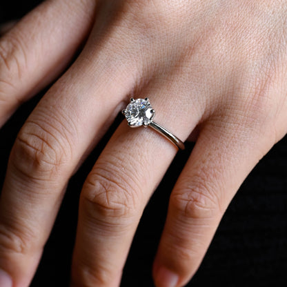 2.0 CT Round Cut Solitaire Moissanite Engagement Ring