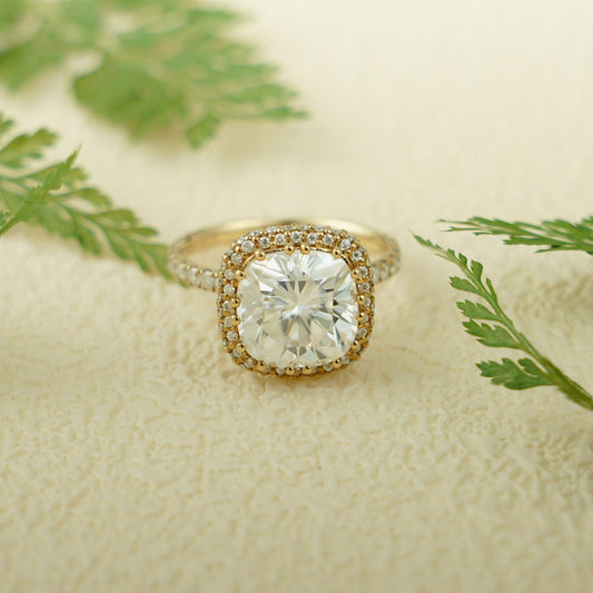1.0 CT Cushion Cut Halo Moissanite Engagement Ring