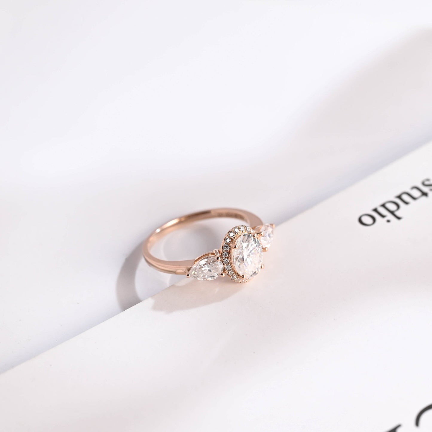 2.0 CT Oval Cut Halo Moissanite Engagement Ring