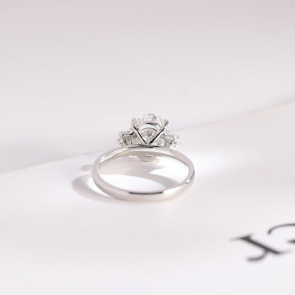 1.0 CT Oval Cut Cluster Moissanite Engagement Ring