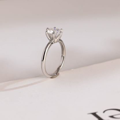 1.5 CT Round Cut Solitaire Moissanite Engagement Ring