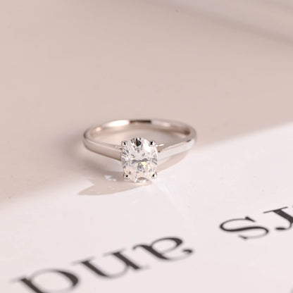 1.5 CT Oval Cut Solitaire Moissanite Engagement Ring