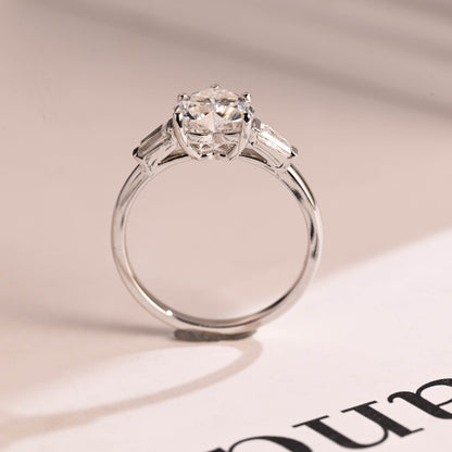 2.0 CT Heart Cut Three Stone Moissanite Engagement Ring