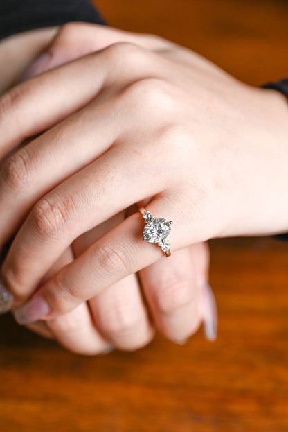 2.0 CT Oval Cut Cluster Moissanite Engagement Ring