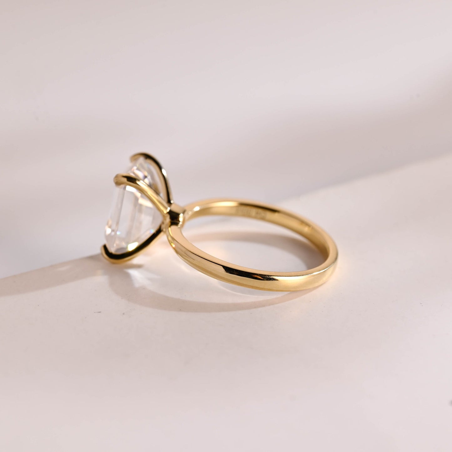 1.0 CT Emerald Cut Solitaire Moissanite Engagement Ring