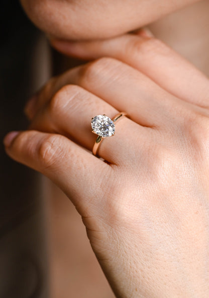 1.0 CT Oval Cut Solitaire Moissanite Engagement Ring